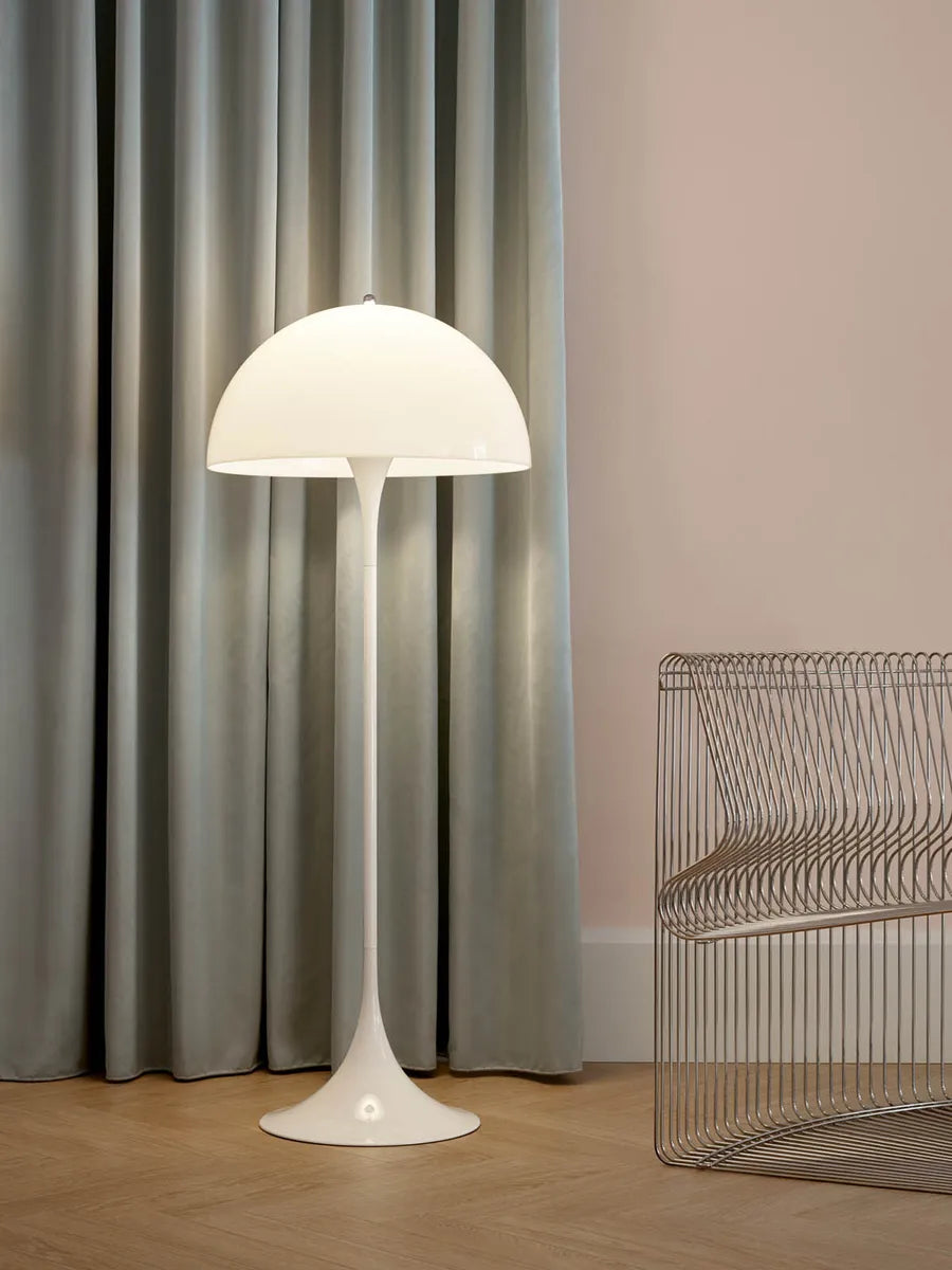 Panthella gulvlampe af Verner Panton